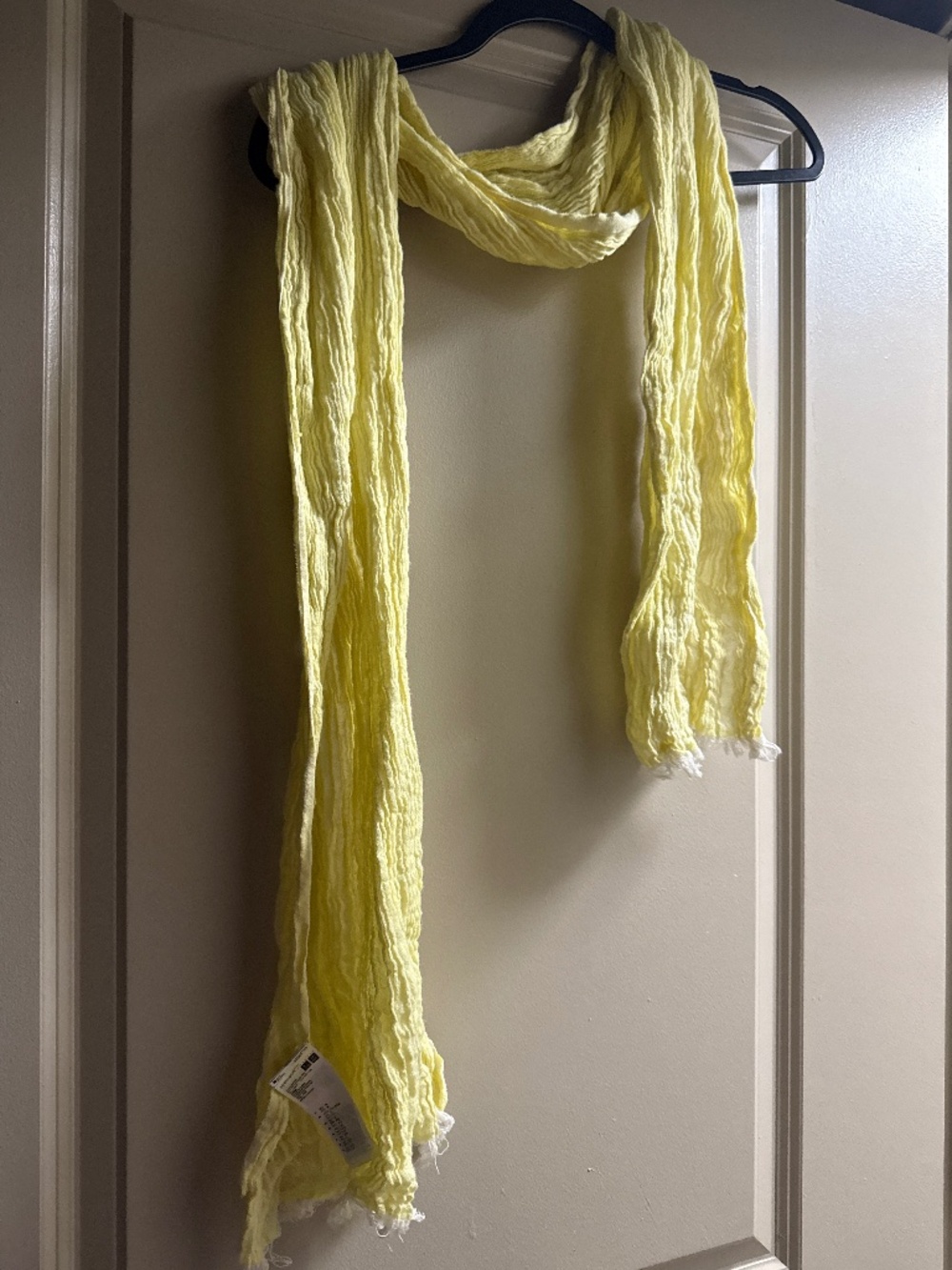 Butter, yellow scarf with white frill on the end - Picture 1 of 4